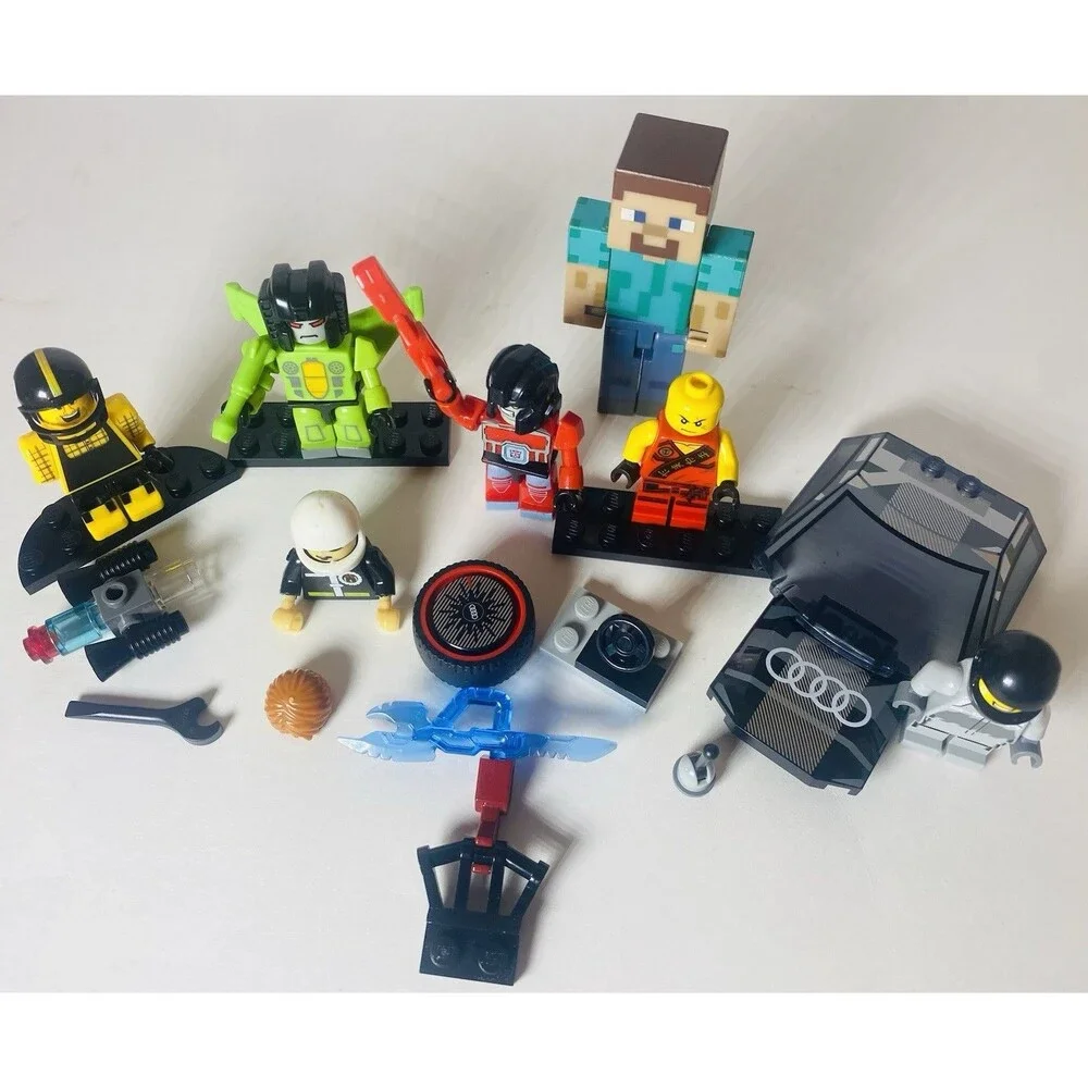 Toy Lot LEGO Kre-o Minifigures Torsos Heads Weapon Steelers Audi Transformers - Picture 12 of 12